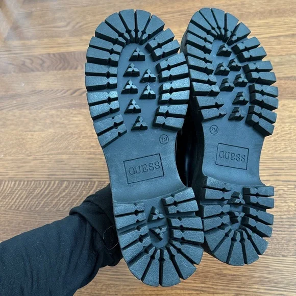 GUESS Hillford‎ Black Lug Sole Chunky Platform Loafers Preppy Patent Chain Y2K 7 - Picture 6 of 10